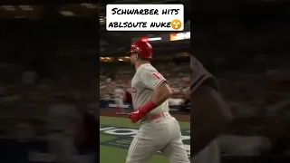 Schwarber Hits a ablsoute NUKE☢️