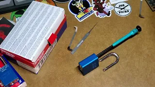 [0024] American 1100 with Masterlock 410 core - Picked and gutted