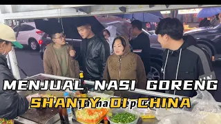 HUJAN MEMBAWA BERKAH,MENJUAL NASI GORENG DAN RISOL DICHINA LUDES🤲🏼