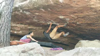 Albarracin Bouldering: Eclipse (7b) [Ankur]