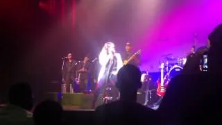 Faith Evans medley ' Caramel Kisses , Keep The Faith ' live