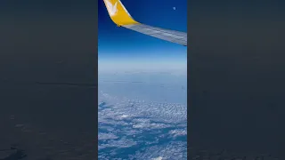 Ты очень далеко ✈️ заходи ко мне во сне в гости ✈️ просто посидим мы наедине ✈️ лечу