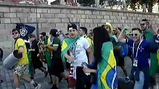 Torcida do Brasil na Rússia. карнавал на Красной площади.