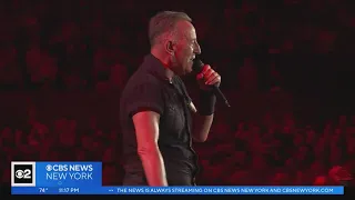 Bruce Springsteen plays 1st of 3 concerts at MetLife Stadium