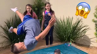 NÃO ACREDITO QUE O JOÃO FEZ ISSO NA PISCINA