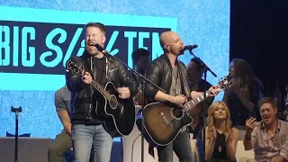 David Cook & Chris Daughtry Live at Big Slick 2019 - "Fix You" (cover)