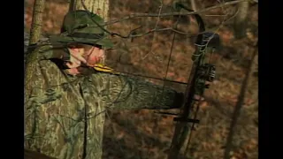 Big buck bow killed in creek bed - Roger Raglin