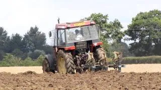 zetor ploughing