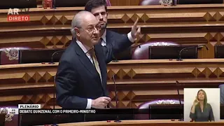 O momento em que Rui Rio abandona o debate quinzenal no Parlamento