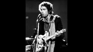 Bob Dylan - Knockin' on Heaven's Door (LIVE DEBUT 1974)