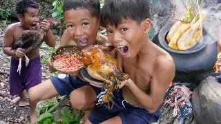 Survival in the rainforest - Cooking chicken and eating delicious