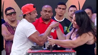 PÂNICO DESAFIO: GABI X BAMBAM, DISPUTA DE BRAÇO DE FERRO (AO VIVO)