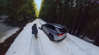 Stranded Rav4 in the snow