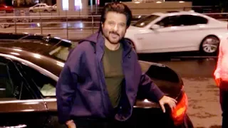 Dont Miss!! Anil Kapoor's Jhakaas Entry At Mumbai Airport Heading For IIFA 2017 New York