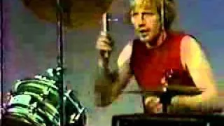 Die Kreuzen - THINK FOR ME live on local cable access tv 1983