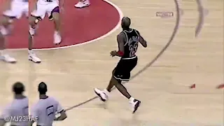 Michael Jordan Toyed with Jason Kidd (1997.11.20)