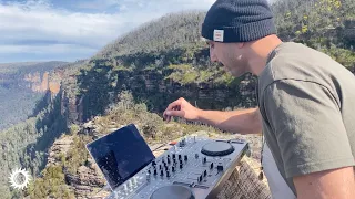 Nomadic DJ Set #2 Blue Mountains, Australia (Down Tempo/Organic House/Bob Marley/Oliver Koletzki)