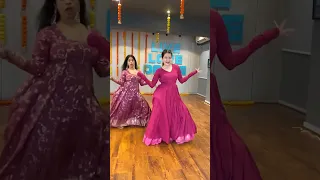 mundeya ve- kudiye ni- aparshakti - wedding song for bridesmaids- girls dance- sangeet