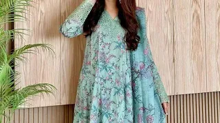 Pakistani Fashion Designer // Summer Cloth Design // Same Print Chikankari #saqafat #dress #video