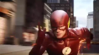 The Flash 4X1  Barry salva a Iris  Español Latino