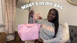 what's in my everyday + work bag 👜 | longchamp le pilage + girly must haves 🧚🏾