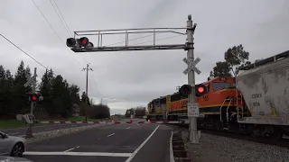 BNSF 197 Sacramento Local North, Elk Grove Florin Rd. Railroad Crossing, Elk Grove Ca