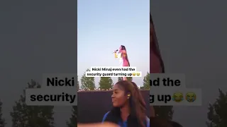 Nicki Minaj Even Had The Security Guard Turning Up!!