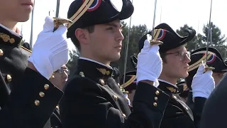 Les étudiants de Polytechnique défilent pour la première fois en uniforme