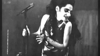 PJ Harvey - Oh My Lover (Live at the Rockerfeller Music Hall, 1995)