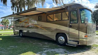GORGEOUS PAINT 2000 COUNTRY COACH MAGNA $69950