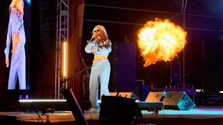 Alexandra Stan - Bitch Is Fire (live in Szeged, 2023)