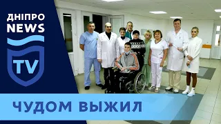 В Днепре спасли парня, которого на полной скорости сбила машина