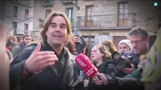 La Policía Foral INSULTA a Cake Minuesa e intenta detenerle en Alsasua