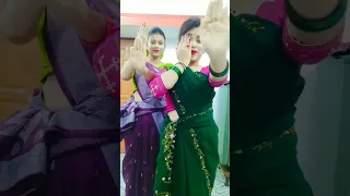 Chale Hi Jana Hai 💚💜||#shorts #trendingshorts #youtubeshorts #dance  #bahonmeinchaleaao #susmitapaul