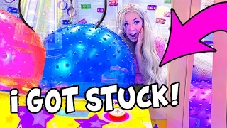 I GOT STUCK INSIDE A CLAW MACHINE!!!