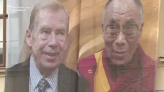 Dalai Lama Cheered By Czechs