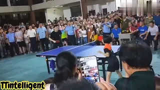 Fan Zhendong Playing with School Student in his hometown