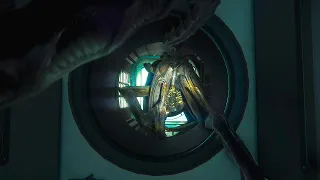 Trapping Big Alien in a Small Vent | Alien: Isolation Funny Glitch (HDR)