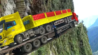Truck Driving Skills Crossing Muddy Roads & Extreme Dangerous Roads in China!