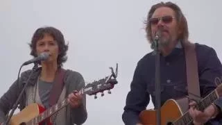 Bernie Sanders Opener: Sarah Lee Guthrie & Johnny Irion 20160528 230