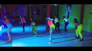 Yo Perreo Sola Coreografía - Bad Bunny by Oscar Reza