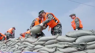 Власти Китая готовятся к борьбе с наводнениями и засухой