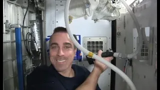 💇‍♂️ Close Shave for Astronaut Chris Cassidy Zero-G Haircut  💇‍♂️