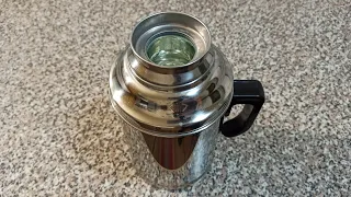 How to clean a thermos from limescale or tea deposits