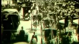 Horse traffic in the City of London 1890's..  Film 90529