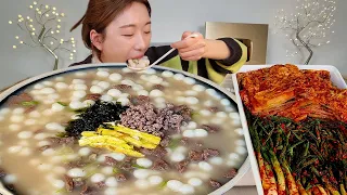 ASMR 파김치 김장김치 먹으려고 직접만든 조랭이 떡국 리얼먹방 :) homemade rice cake soup MUKBANG