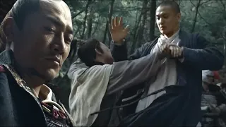 Gangsters set a trap for Shaolin Monk🔥 But they were all crushed by his insane Kung Fu!!