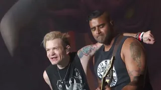 Sum 41 - In Too Deep (Live At Hellfest 2023)