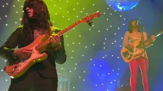 Khruangbin - Two Fish and an Elephant (2021-12-18 – San Antonio, TX)