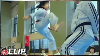 小学生单挑体育老师 把体育老师打得鼻青脸肿！《#龙拳小子》/ Kung Fu Boys【CLIP】Chinese Movie Chi-Eng Sub